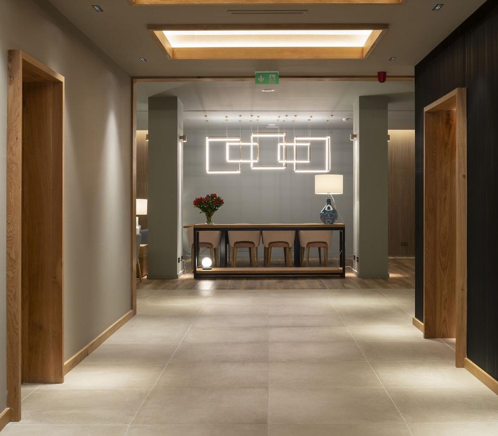 Hotel Ciudad De โลโกรโญ ภายนอก รูปภาพ