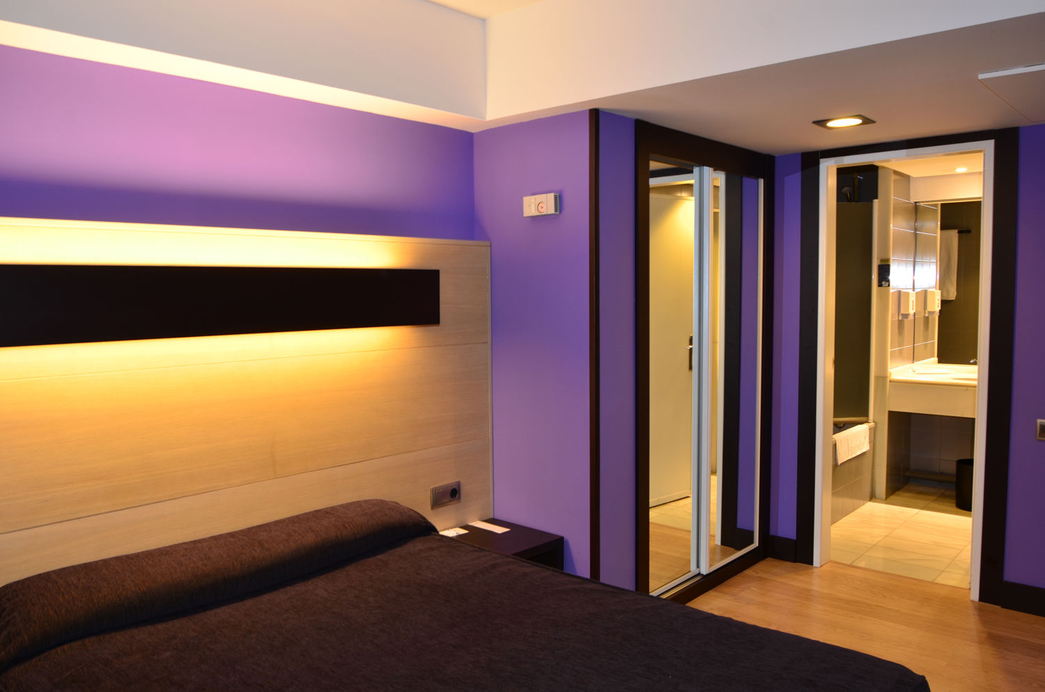 Hotel Ciudad De โลโกรโญ ภายนอก รูปภาพ