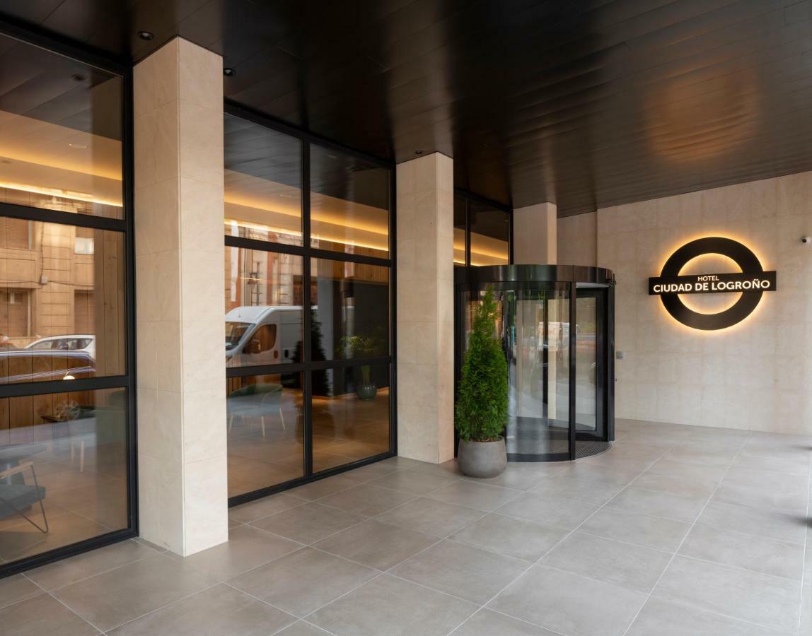 Hotel Ciudad De โลโกรโญ ภายนอก รูปภาพ